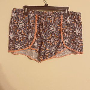 Patterned shorts